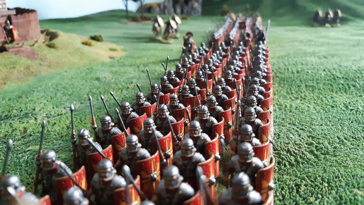 Frühkaiserliche römische Legionäre rücken vor